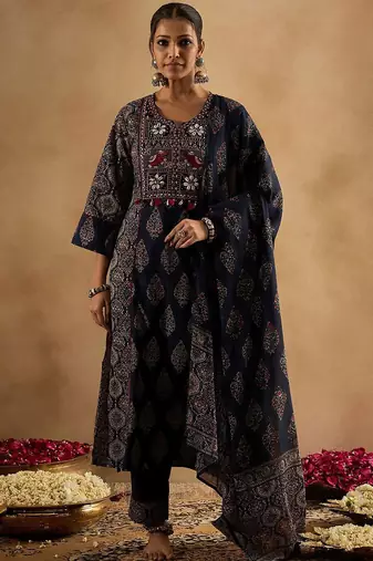 Women Ethnic Motifs Embroidered Panelled Mirror Work Pure Cotton Kurta