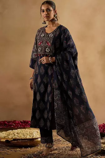 Women Ethnic Motifs Embroidered Panelled Mirror Work Pure Cotton Kurta