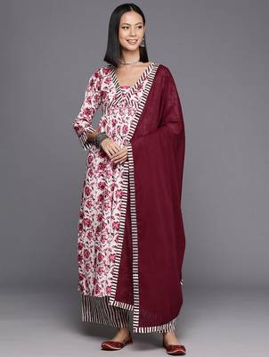 Women Printed Pure Cotton Kurta With Palazzos & Dupatta 1