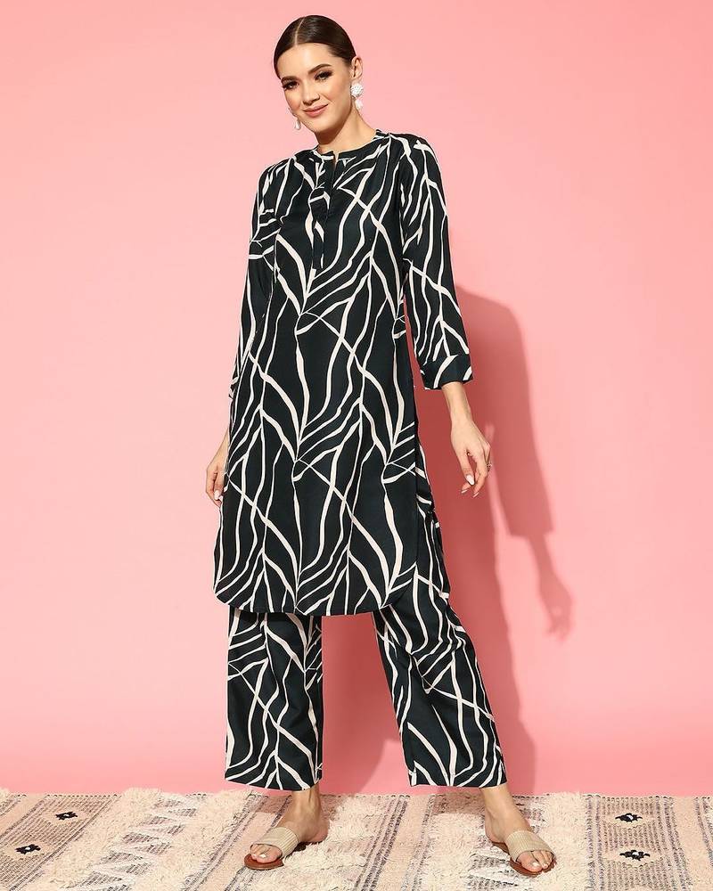 Fusion Abstract Printed Regular Kurta with Trousers