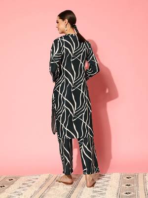 Fusion Abstract Printed Regular Kurta with Trousers 5