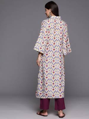 Abstract Woven Design Flared Kurta with Trousers 6