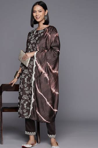 Floral Embroidered Regular Sequinned Chanderi Silk Kurta with Trousers & Dupatta