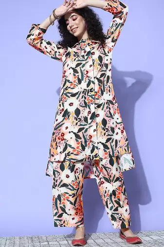 Women Printed Regular Kurta with Trousers