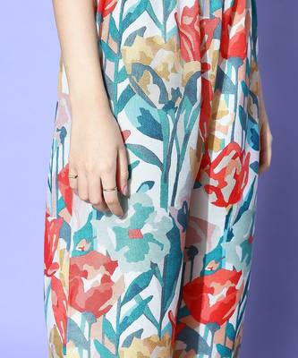 Women Floral Printed Regular Kurta with Palazzos 6