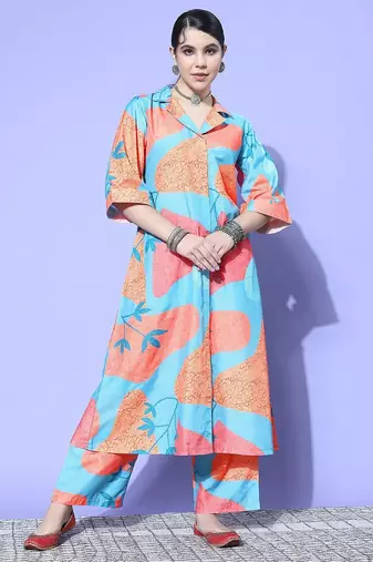 Women Printed Regular Kurta with Trousers