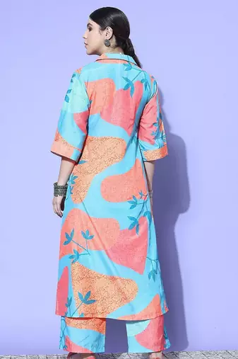 Women Printed Regular Kurta with Trousers