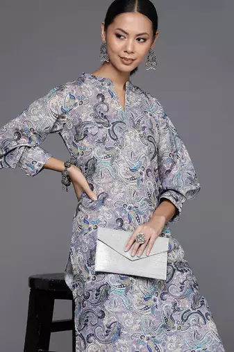 Women Paisley Printed Regular Kurta With Trousers