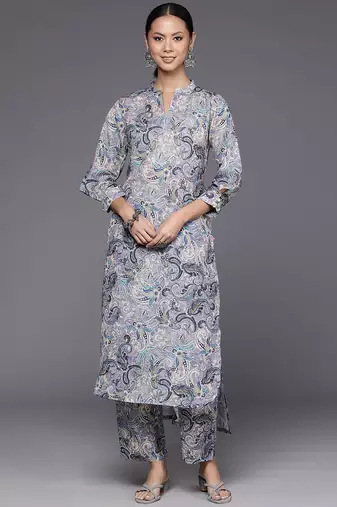 Women Paisley Printed Regular Kurta With Trousers