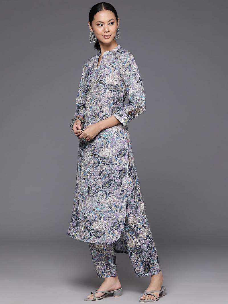 Women Paisley Printed Regular Kurta With Trousers