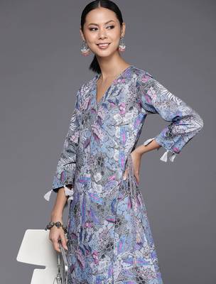 Women Abstract Printed Angrakha Style Kurta With Palazzos 2