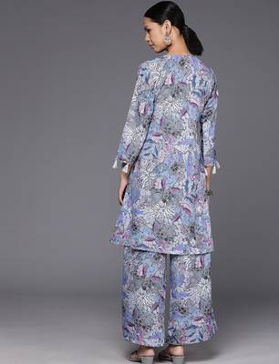 Women Abstract Printed Angrakha Style Kurta With Palazzos 7