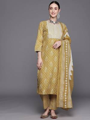 Bandhani Printed Regular Thread Work Pure Cotton Kurta With Trousers & Dupatta 6