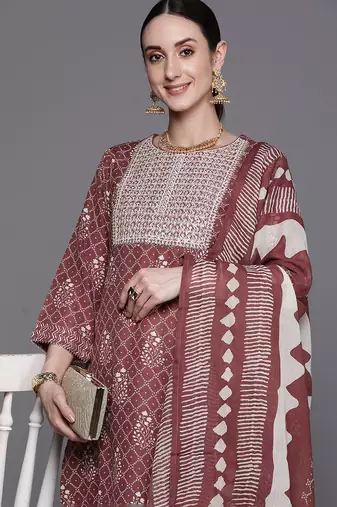 Bandhani Printed Regular Thread Work Pure Cotton Kurta With Trousers & Dupatta