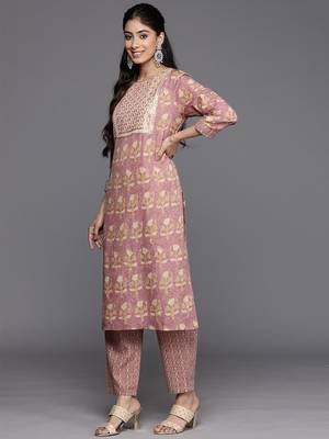 Floral Printed Regular Sequinned Pure Cotton Kurta With Trousers & Dupatta 6