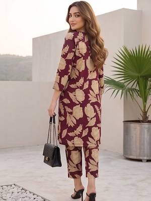 Women Floral Printed Regular Pure Cotton Kurta with Trousers 5