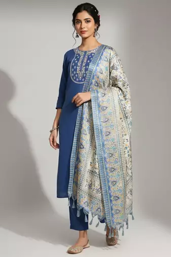 Women Ethnic Motifs Embroidered Regular Thread Work Kurta with Trousers & With Dupatta