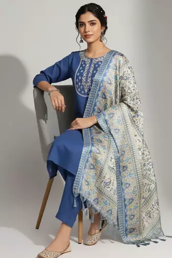 Women Ethnic Motifs Embroidered Regular Thread Work Kurta with Trousers & With Dupatta