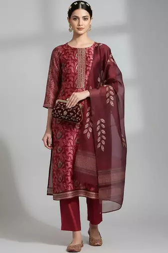 Women Ethnic Motifs Printed Regular Thread Work Kurta with Trousers & With Dupatta
