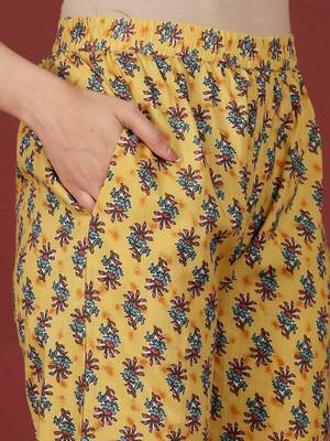 Women Floral Printed Regular Gotta Patti Pure Cotton Kurta, Trousers with Dupatta 4