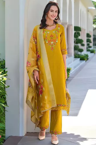 Women Floral Embroidered Regular Thread Work Kurta with Trousers & With Dupatta