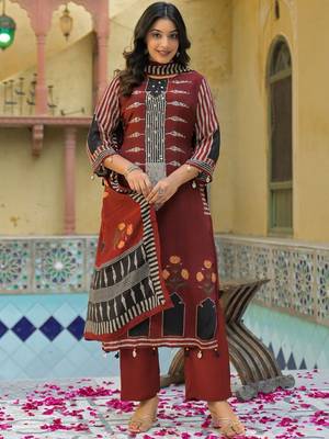 Women Ethnic Motifs Printed Regular Kurta with Trousers & With Dupatta 3