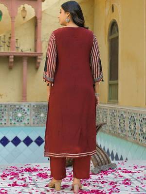 Women Ethnic Motifs Printed Regular Kurta with Trousers & With Dupatta 5