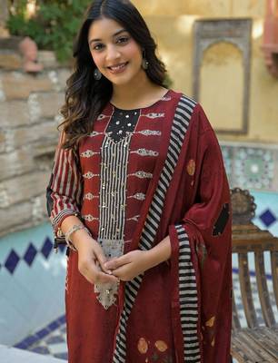 Women Ethnic Motifs Printed Regular Kurta with Trousers & With Dupatta 6