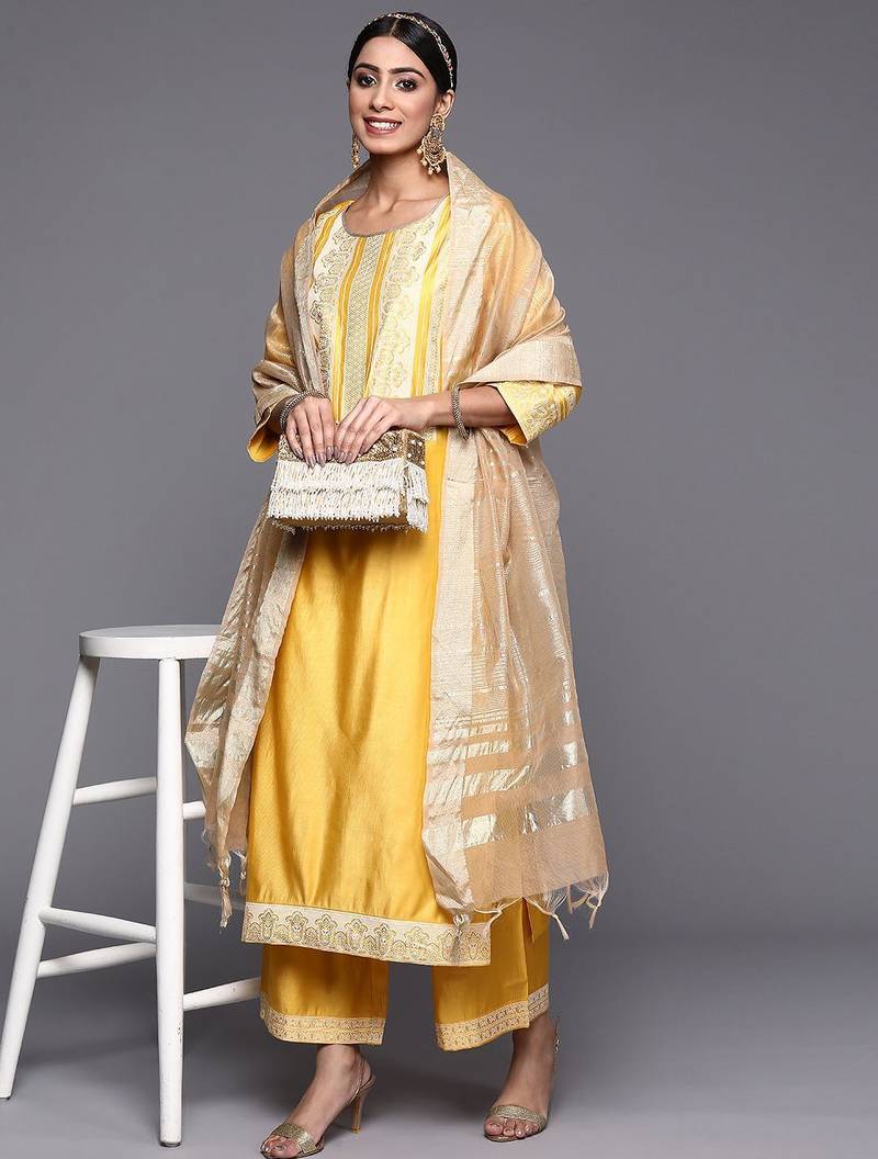 Women Yellow Printed Liva Kurta with Palazzos & With Dupatta