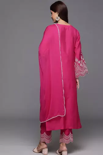 Women Floral Embroidered Thread Work Kurta with Embroidered Trousers & Dupatta