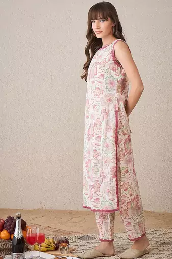 Floral Printed Sleeveless Pure Cotton Straight Kurta with Trouser