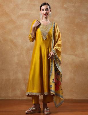 Women Yoke Design Regular Kurta with Trousers & With Dupatta 1
