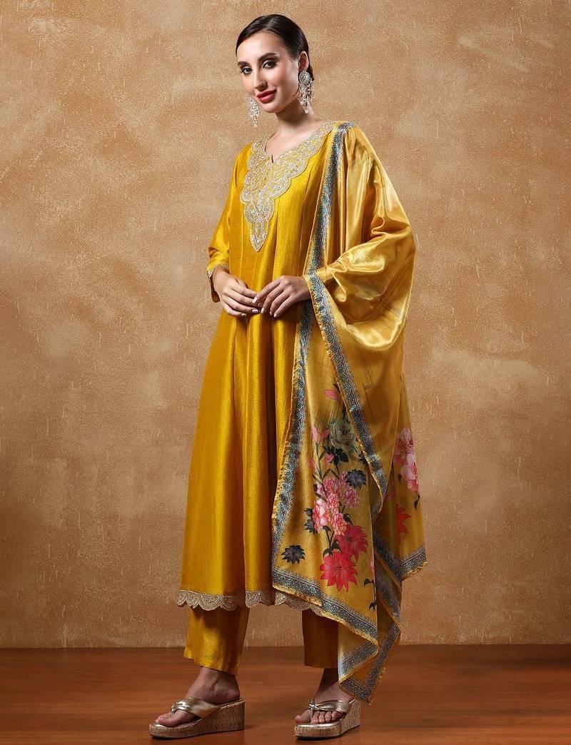 Women Yoke Design Regular Kurta with Trousers & With Dupatta