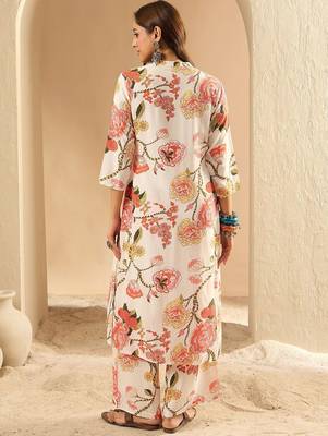 Women Floral Printed Regular Kurta with Palazzos 6