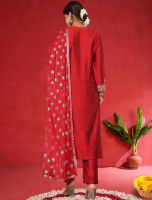 Women Floral Embroidered Regular Kurta With Trousers & Dupatta 5