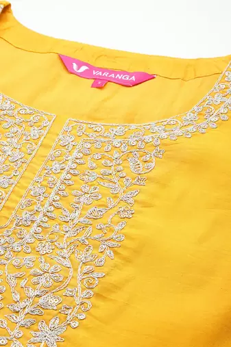 Women Ethnic Motifs Embroidered Chanderi Silk Kurta with Trousers & With Dupatta
