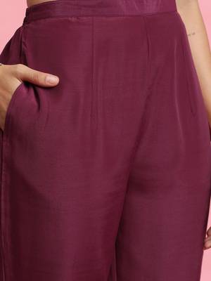 Floral Embroidered Regular Thread Work Kurta With Trousers & Dupatta 3