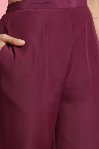 Floral Embroidered Regular Thread Work Kurta With Trousers & Dupatta