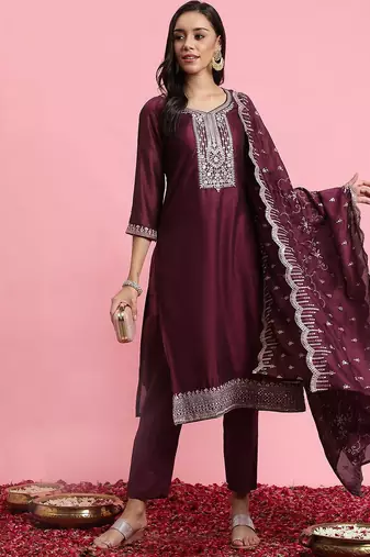 Floral Embroidered Regular Thread Work Kurta With Trousers & Dupatta
