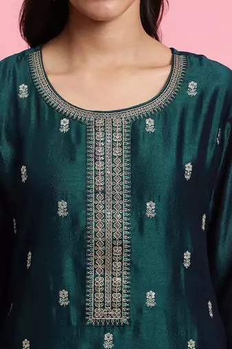 Ethnic Motifs Embroidered Sequinned Straight Kurta & Trousers With Dupatta