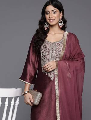 Ethnic Motifs Embroidered Zari Kurta with Palazzos & Dupatta 2