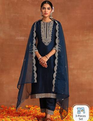 Navy Blue Ethnic Motifs Embroidered Kurta With Trousers & Dupatta 1