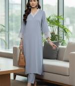 Women Regular Thread Work Silk Crepe Kurta with Trousers