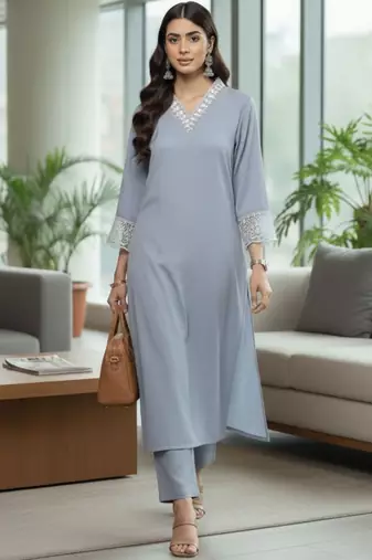 Women Regular Thread Work Silk Crepe Kurta with Trousers