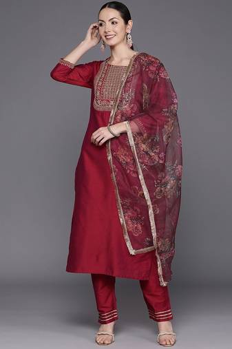 Women Floral Yoke Design Sequinned Chanderi Silk Kurta with Trousers & Dupatta