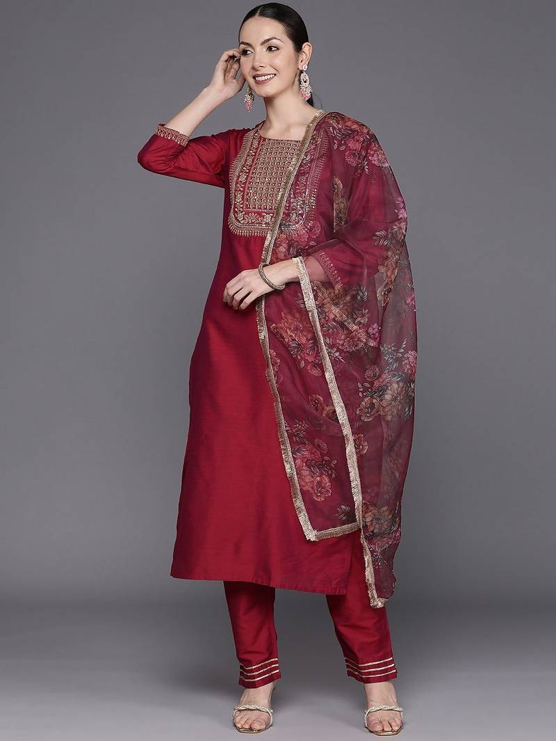Women Floral Yoke Design Sequinned Chanderi Silk Kurta with Trousers & Dupatta