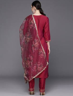 Women Floral Yoke Design Sequinned Chanderi Silk Kurta with Trousers & Dupatta 7