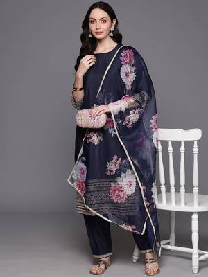 Ethnic Motifs Embroidered Regular Zardozi Liva Kurta with Trousers & With Dupatta 1