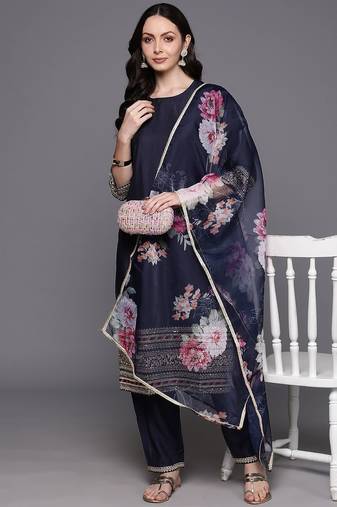 Ethnic Motifs Embroidered Regular Zardozi Liva Kurta with Trousers & With Dupatta
