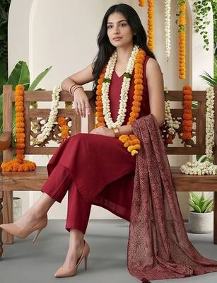 Women Ethnic Motifs Regular Kurta with Trousers & With Dupatta 4